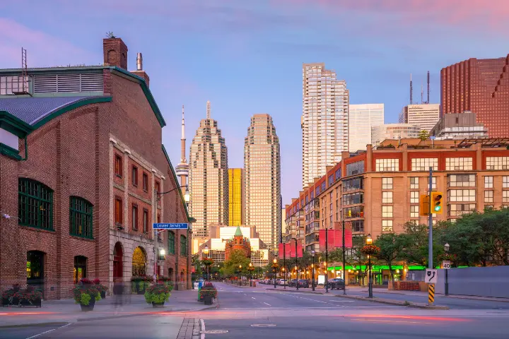 downtown-toronto-city-skyline-twilight-ontario-canada